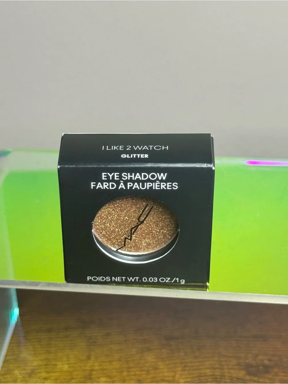 Mac Dazzleshadow metallic eyeshadow I like 2 watch